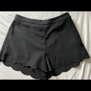 H&M Scallop High Waisted Shorts
